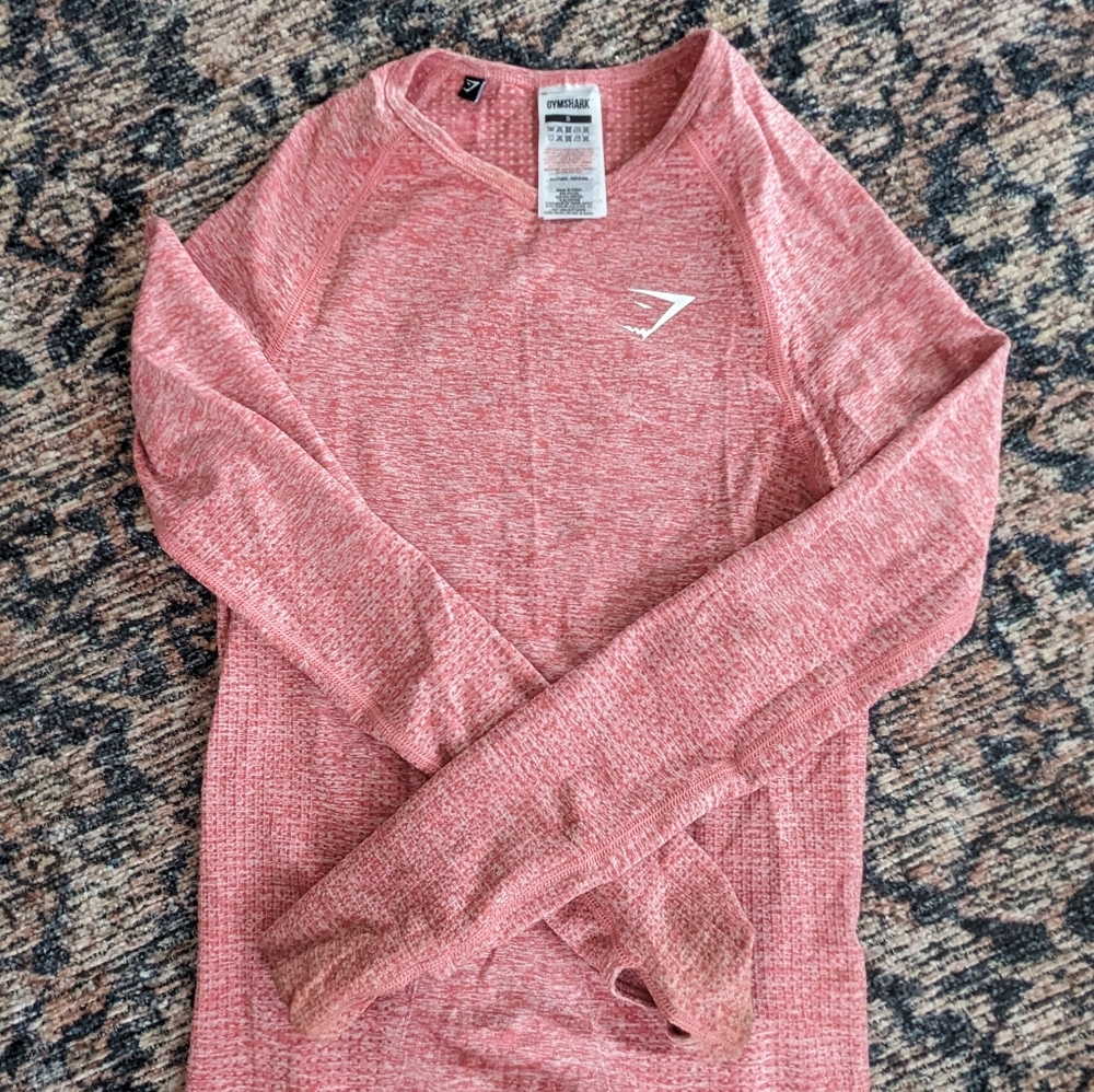 Long sleeve workout shirt